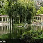 Charming Bright T2 In 17e Lively Vibrant Area Apartamento