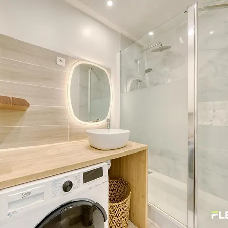 Apartman Charming Bright T2 In 17e Lively Vibrant Area Párizs